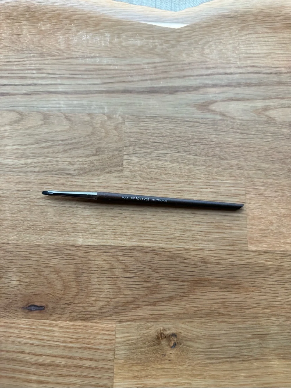 Makeup Forever 258 eyeshadow brush